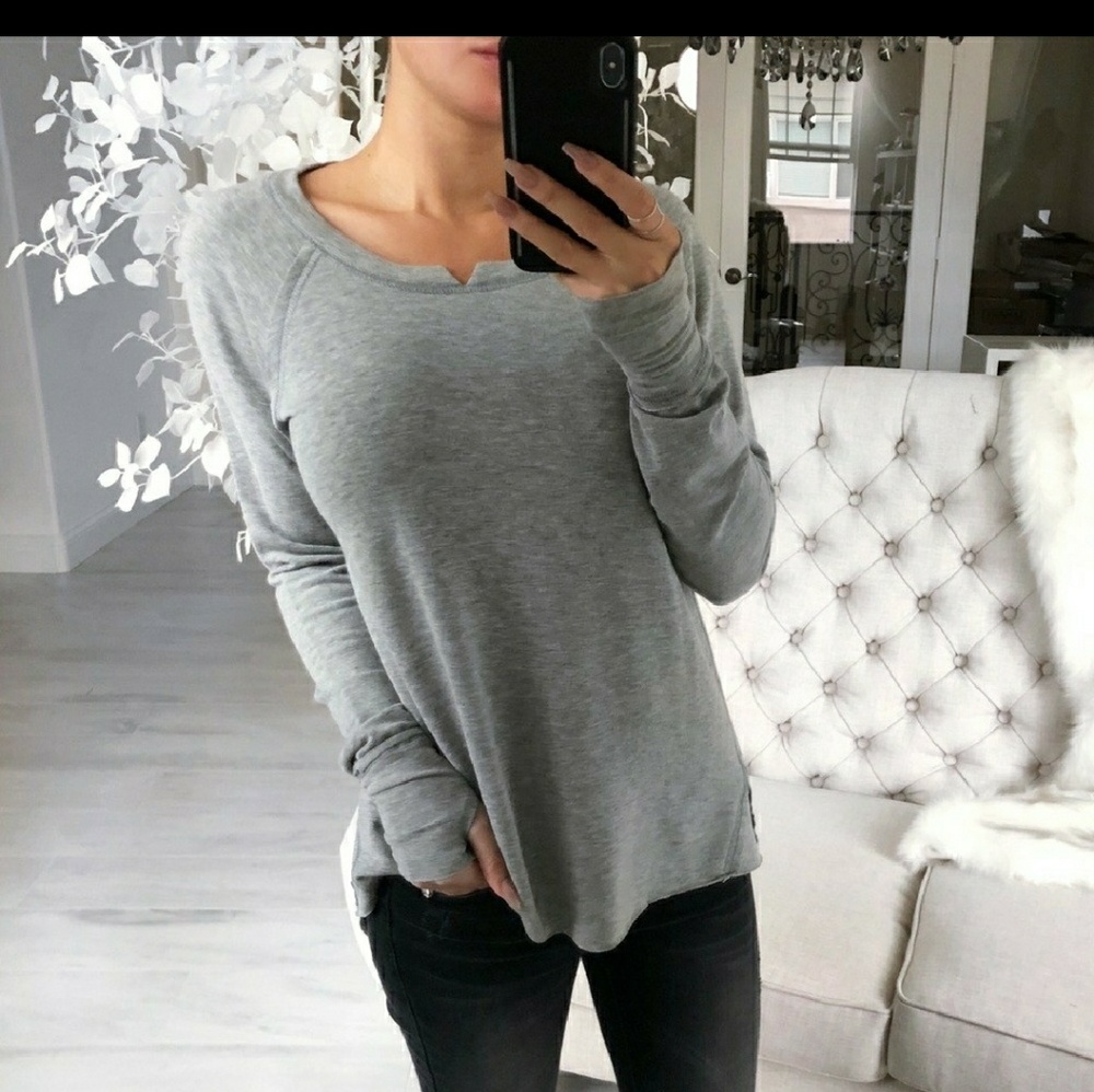 Ekattire beautiful tunic with thumb holes